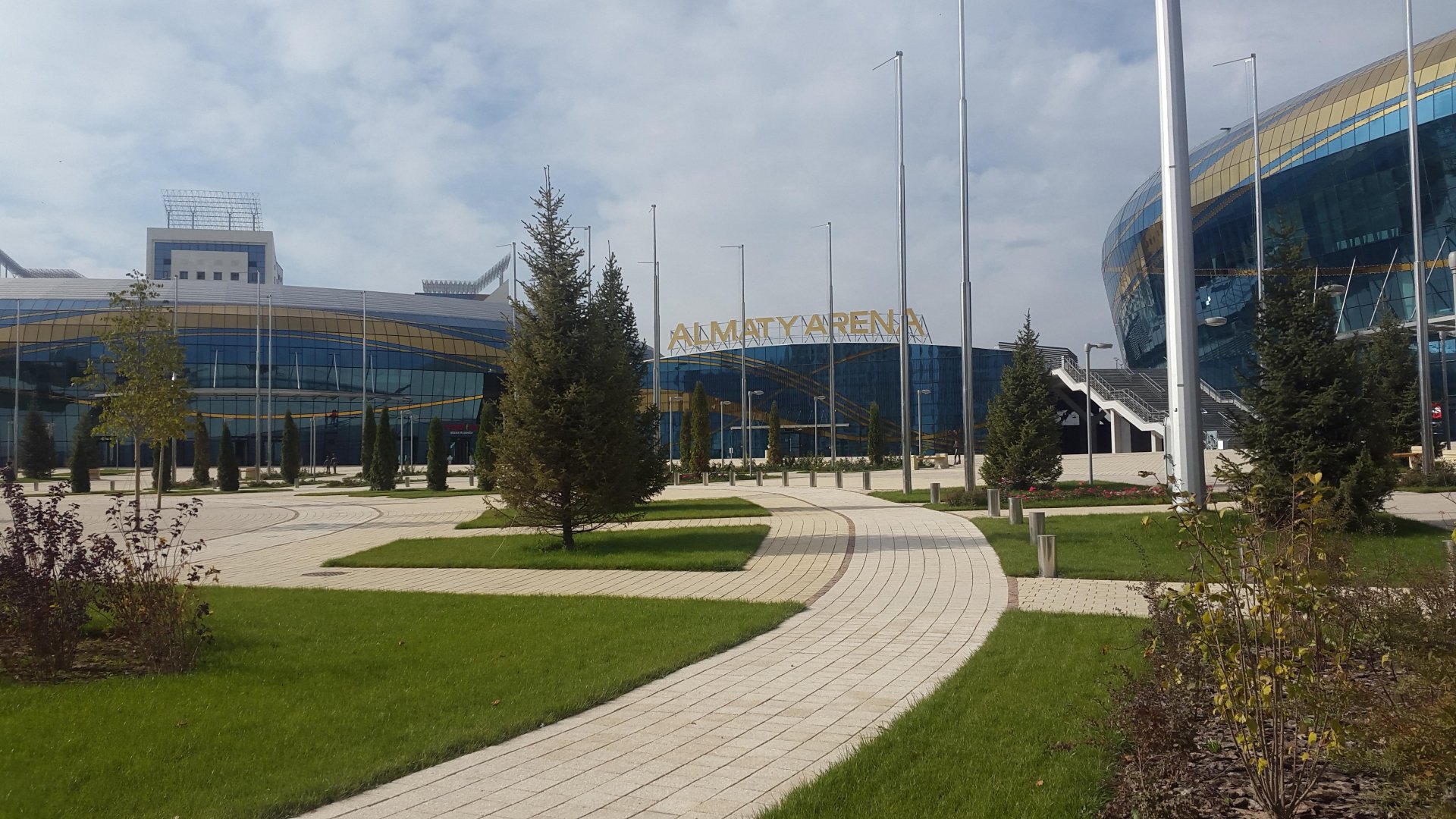 Более 430 миллиардов тенге было вложено за 10 лет в развитие Алатаутского района Алматы